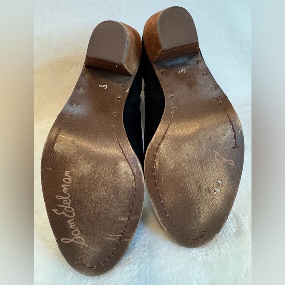 Sam Edelman Women’s Black Suede Floral Embroidered Fringe Booties Size 6.5 - Picture 9 of 9